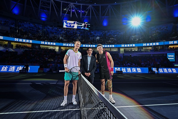 过全面的压 过全面的压