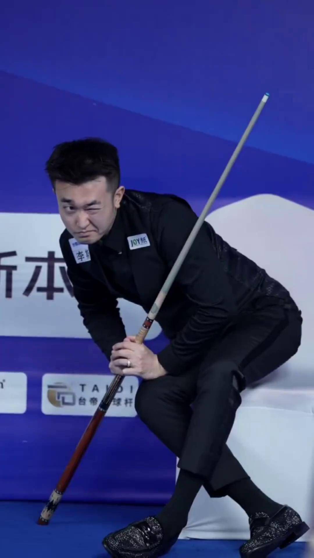 面对空篮轻 面对空篮轻