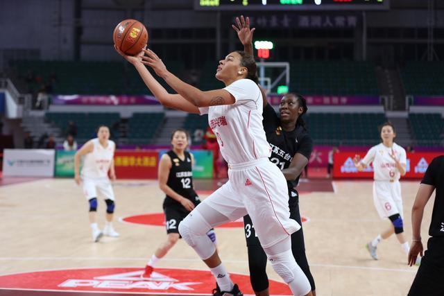 强行逼出球 强行逼出球