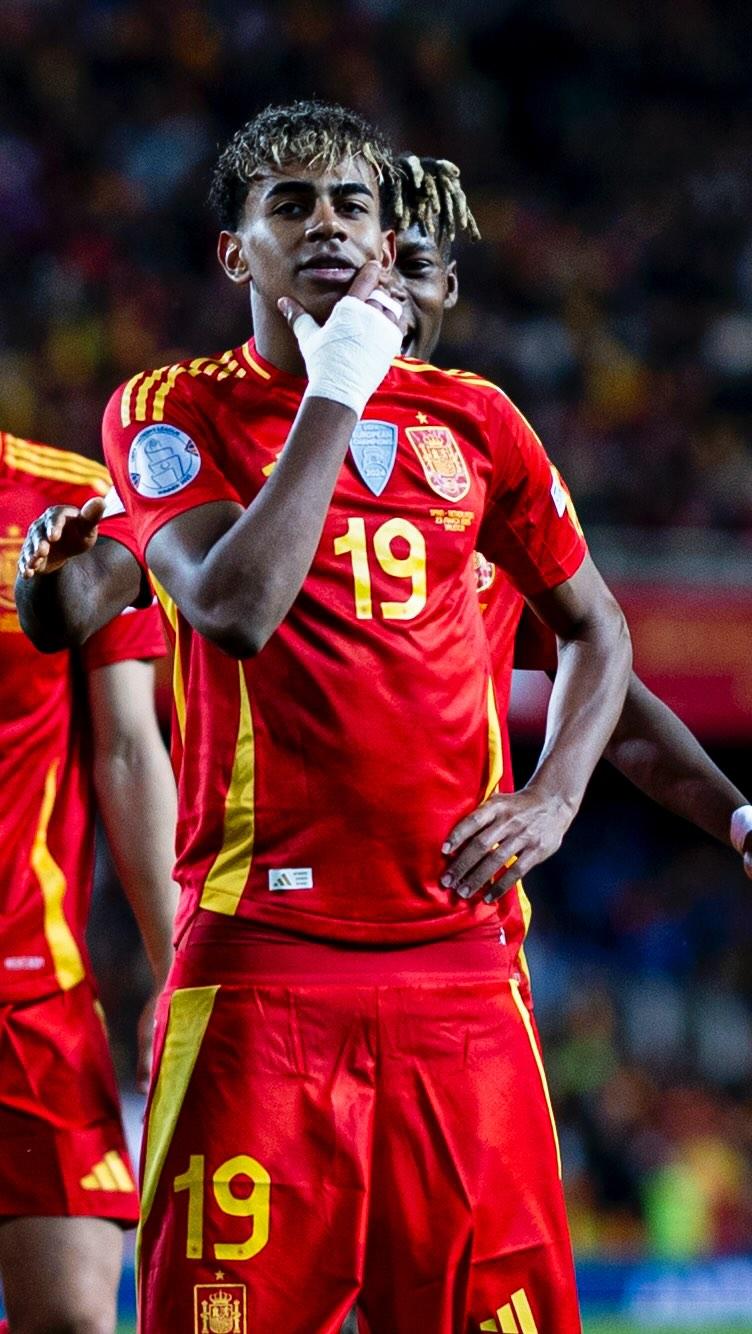 而两位迈克 而两位迈克