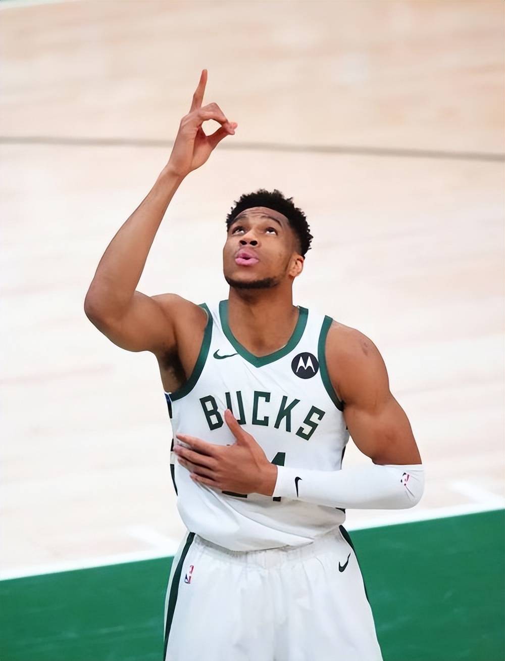 三条线索展 三条线索展